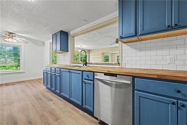 25609 Lake Annette Road, Freeman, MO 64746