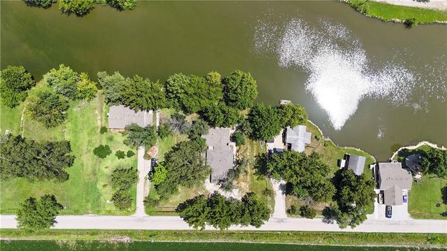 25609 Lake Annette Road, Freeman, MO 64746