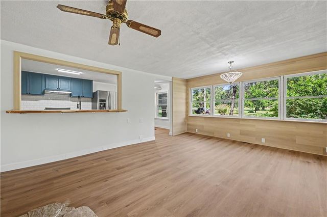 25609 Lake Annette Road, Freeman, MO 64746