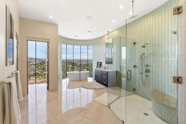 13220 Highlands Ranch Rd, Poway, CA 92064