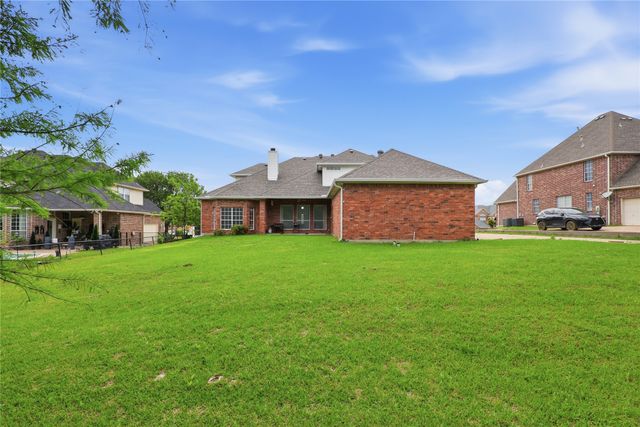 1116 Wishing Well Court, Cedar Hill, TX 75104