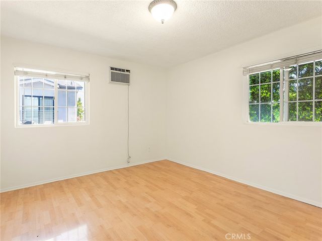 6904 Radford Avenue 7, North Hollywood, CA 91605