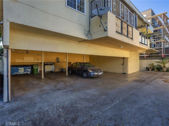 6904 Radford Avenue 7, North Hollywood, CA 91605