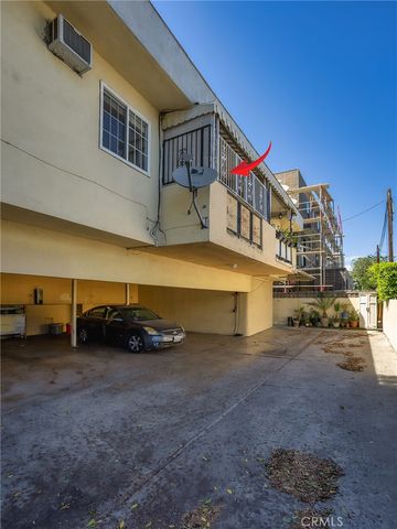 6904 Radford Avenue 7, North Hollywood, CA 91605