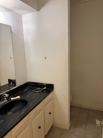 426 Bedford Drive, Richardson, TX 75080