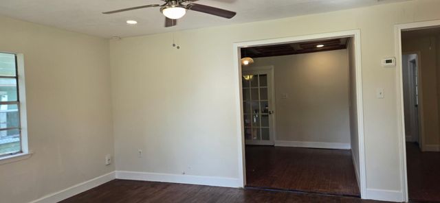 1014 N Arcola Street, Angleton, TX 77515