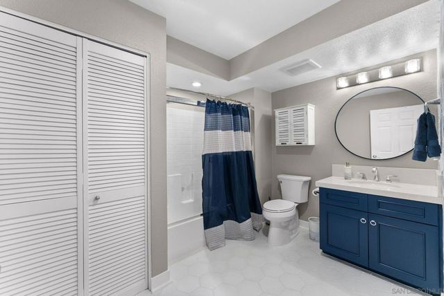 1970 Columbia St 415, San Diego, CA 92101