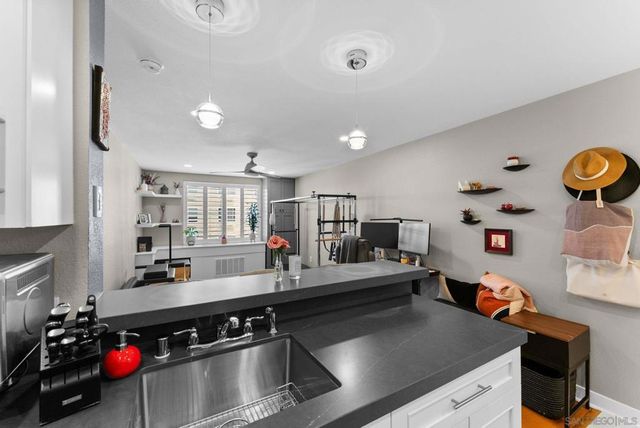 1970 Columbia St 415, San Diego, CA 92101