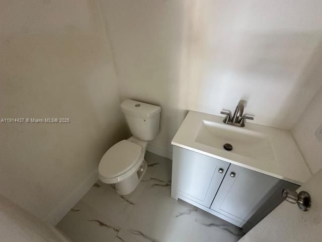 302 Farnham M 302, Deerfield Beach, FL 33442