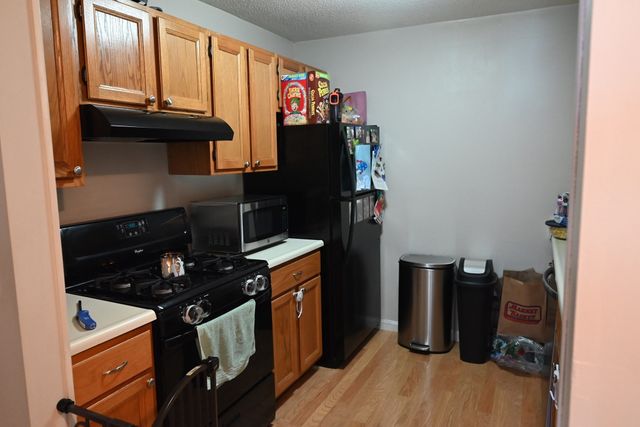 1524 Gorham St 106, Lowell, MA 01852