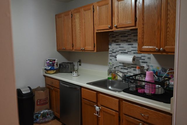 1524 Gorham St 106, Lowell, MA 01852