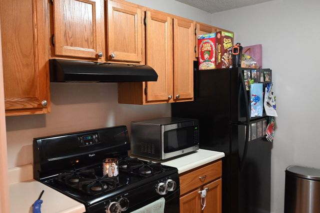 1524 Gorham St 106, Lowell, MA 01852
