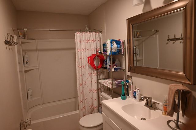 1524 Gorham St 106, Lowell, MA 01852