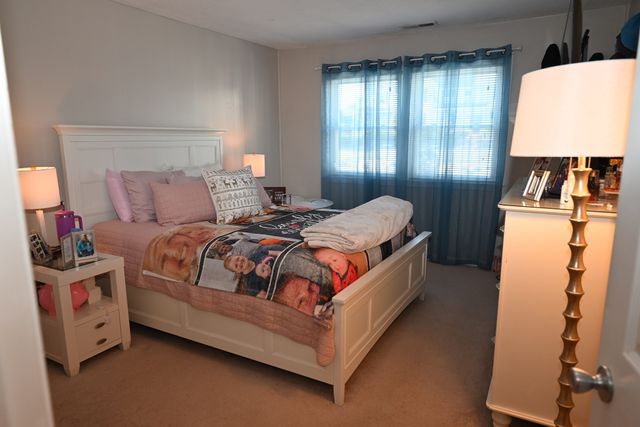 1524 Gorham St 106, Lowell, MA 01852