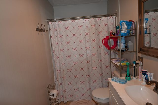 1524 Gorham St 106, Lowell, MA 01852