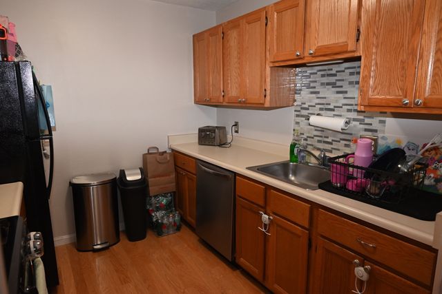 1524 Gorham St 106, Lowell, MA 01852