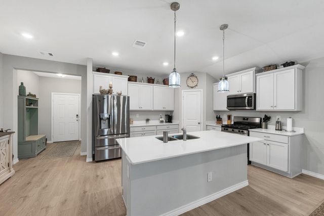 1718 Robinson Drive, Brenham, TX 77833