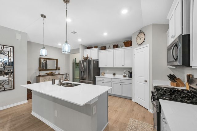1718 Robinson Drive, Brenham, TX 77833