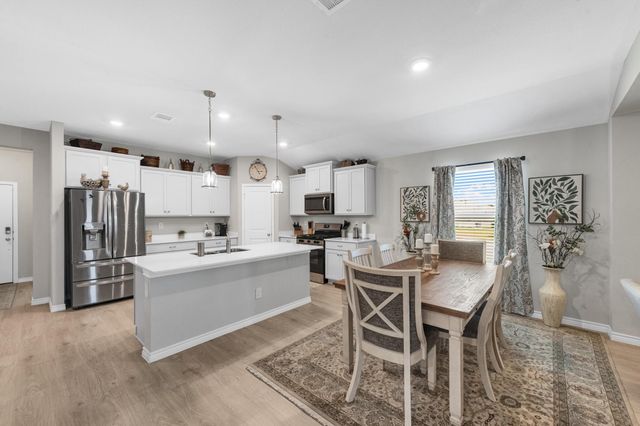 1718 Robinson Drive, Brenham, TX 77833