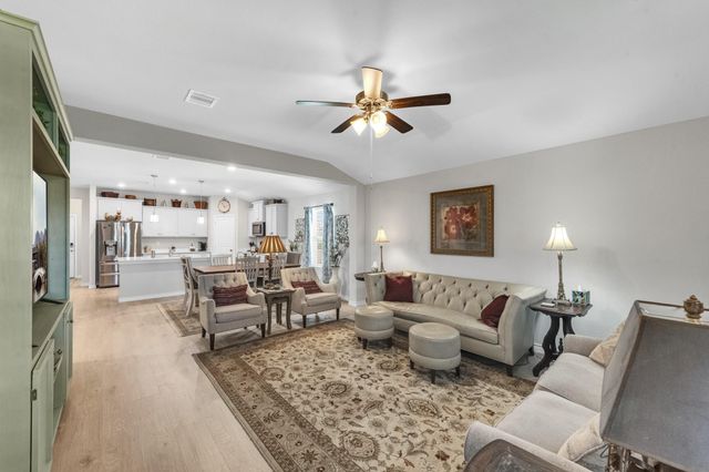 1718 Robinson Drive, Brenham, TX 77833