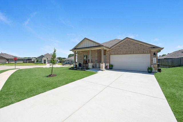 1718 Robinson Drive, Brenham, TX 77833