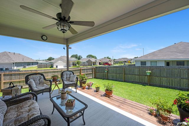 1718 Robinson Drive, Brenham, TX 77833