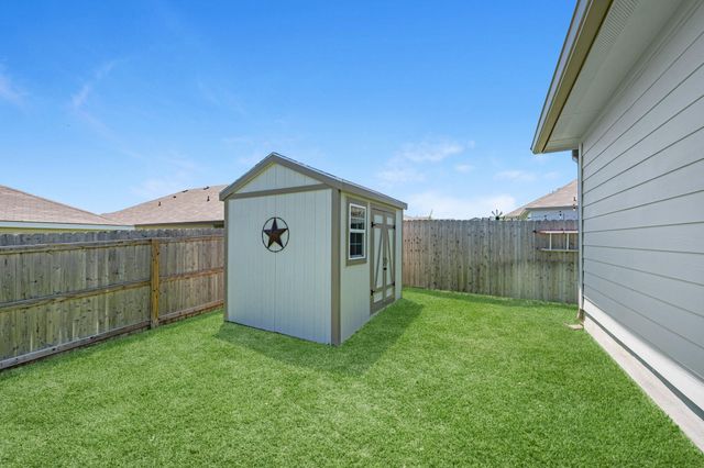 1718 Robinson Drive, Brenham, TX 77833