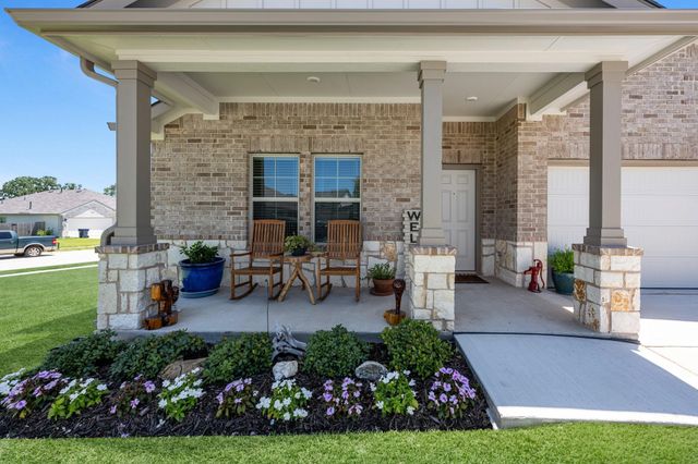 1718 Robinson Drive, Brenham, TX 77833