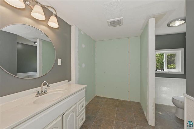 6086 E Clara Barton Rd, South Range, WI 54874