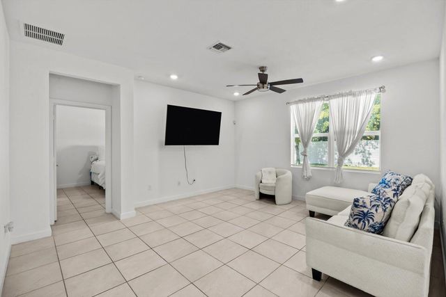 1723 NE White Pine Terrace, Jensen Beach, FL 34957