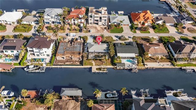 418 SEABEE AVE, Naples, FL 34108