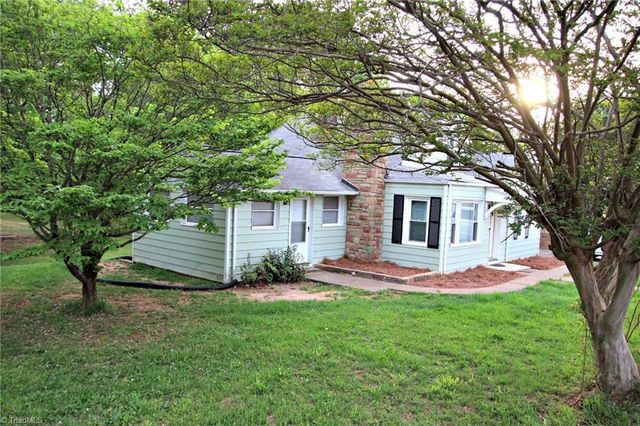 661 Dalton Road, King, NC 27021