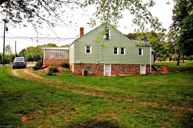 661 Dalton Road, King, NC 27021