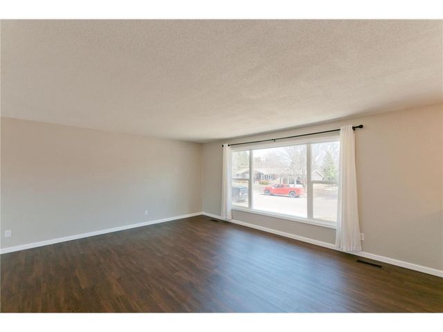 932 Yorkshire Avenue, Rice Lake, WI 54868