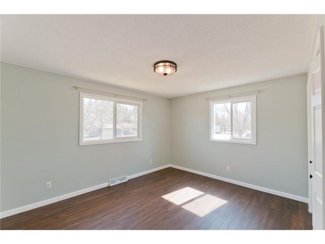 932 Yorkshire Avenue, Rice Lake, WI 54868