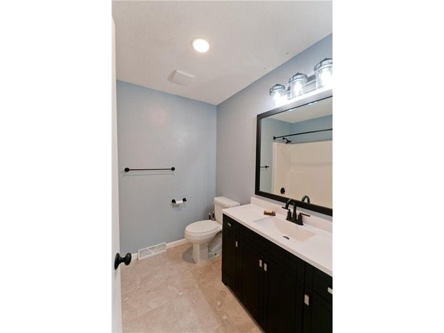 932 Yorkshire Avenue, Rice Lake, WI 54868