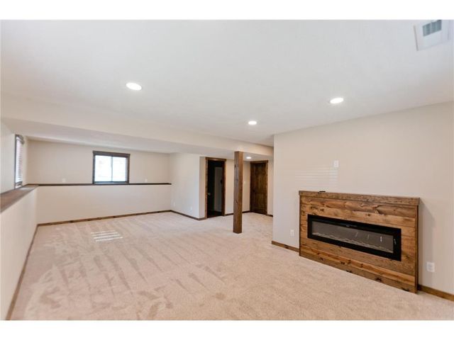 932 Yorkshire Avenue, Rice Lake, WI 54868