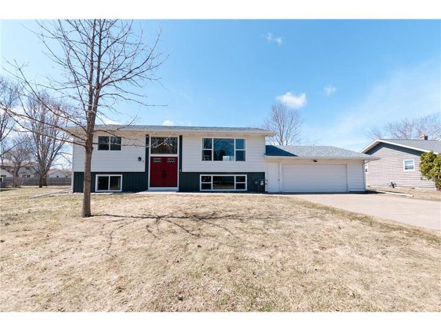 932 Yorkshire Avenue, Rice Lake, WI 54868