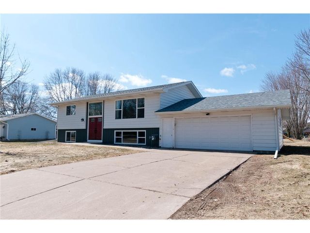 932 Yorkshire Avenue, Rice Lake, WI 54868