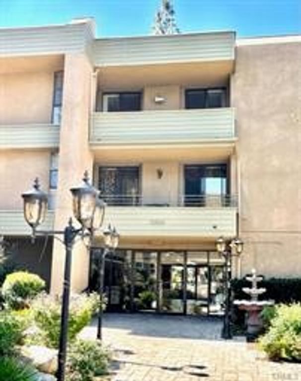 16866 Kingsbury, Granada Hills, CA 91344