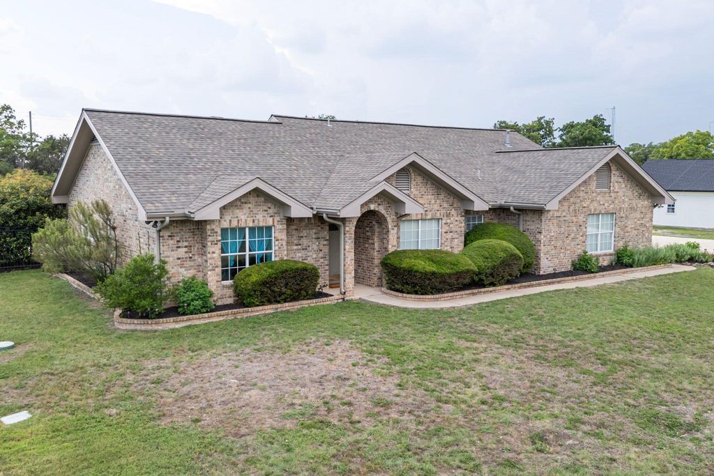 221 Breakaway RD, Cedar Park, TX 78613