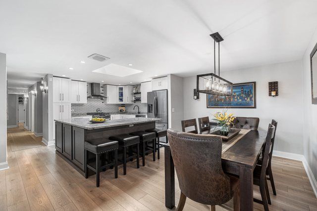 6050 W Eastwood Avenue 309, Chicago, IL 60630