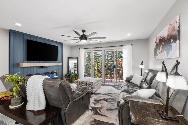 6050 W Eastwood Avenue 309, Chicago, IL 60630