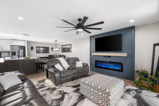6050 W Eastwood Avenue 309, Chicago, IL 60630