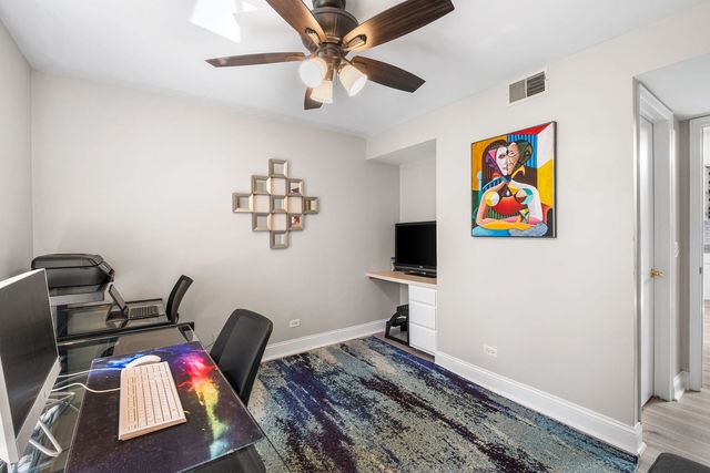 6050 W Eastwood Avenue 309, Chicago, IL 60630