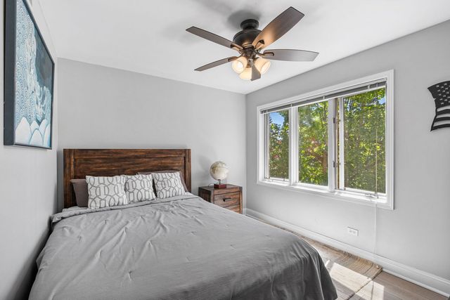 6050 W Eastwood Avenue 309, Chicago, IL 60630