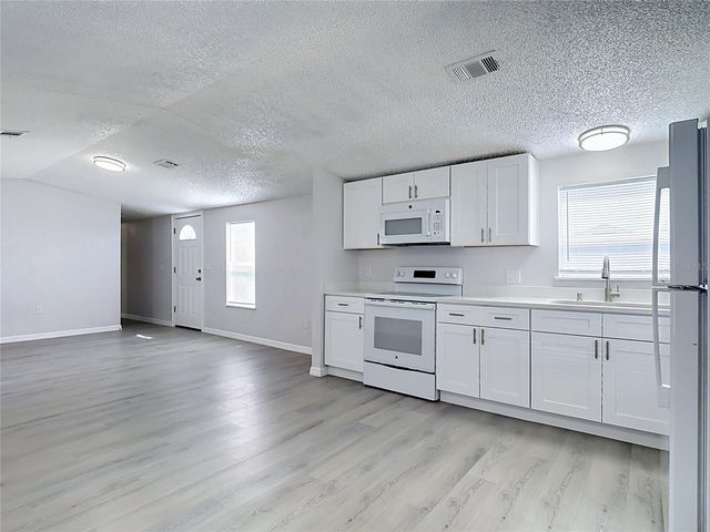 1406 FINNEY ROAD, Davenport, FL 33837