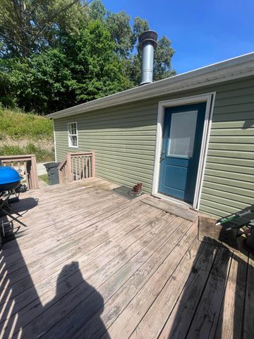 109 Tanyard Hill, Barbourville, KY 40906