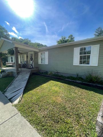 109 Tanyard Hill, Barbourville, KY 40906