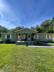 109 Tanyard Hill, Barbourville, KY 40906